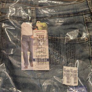 Mens Levi jeans Signature Gold regular fit Size 42x30 Brand new with tags
